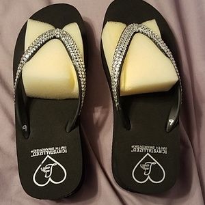 1 pair of Lady Lanells sandals Swarovski crystals